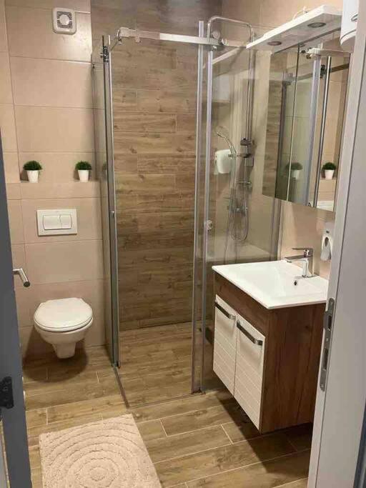Apartman Vrbas 1 + Podzemna Garaza Banja Luka Exterior photo